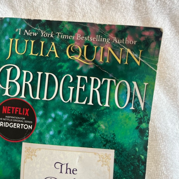The Duke and I Bridgerton Julia Quinn paperback - Picture 3 of 5